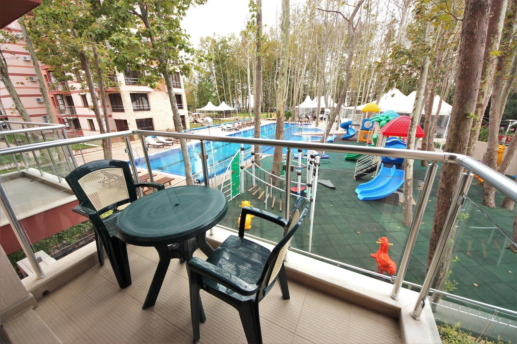 Menada Tarsis Apartments 阳光海滩 外观 照片