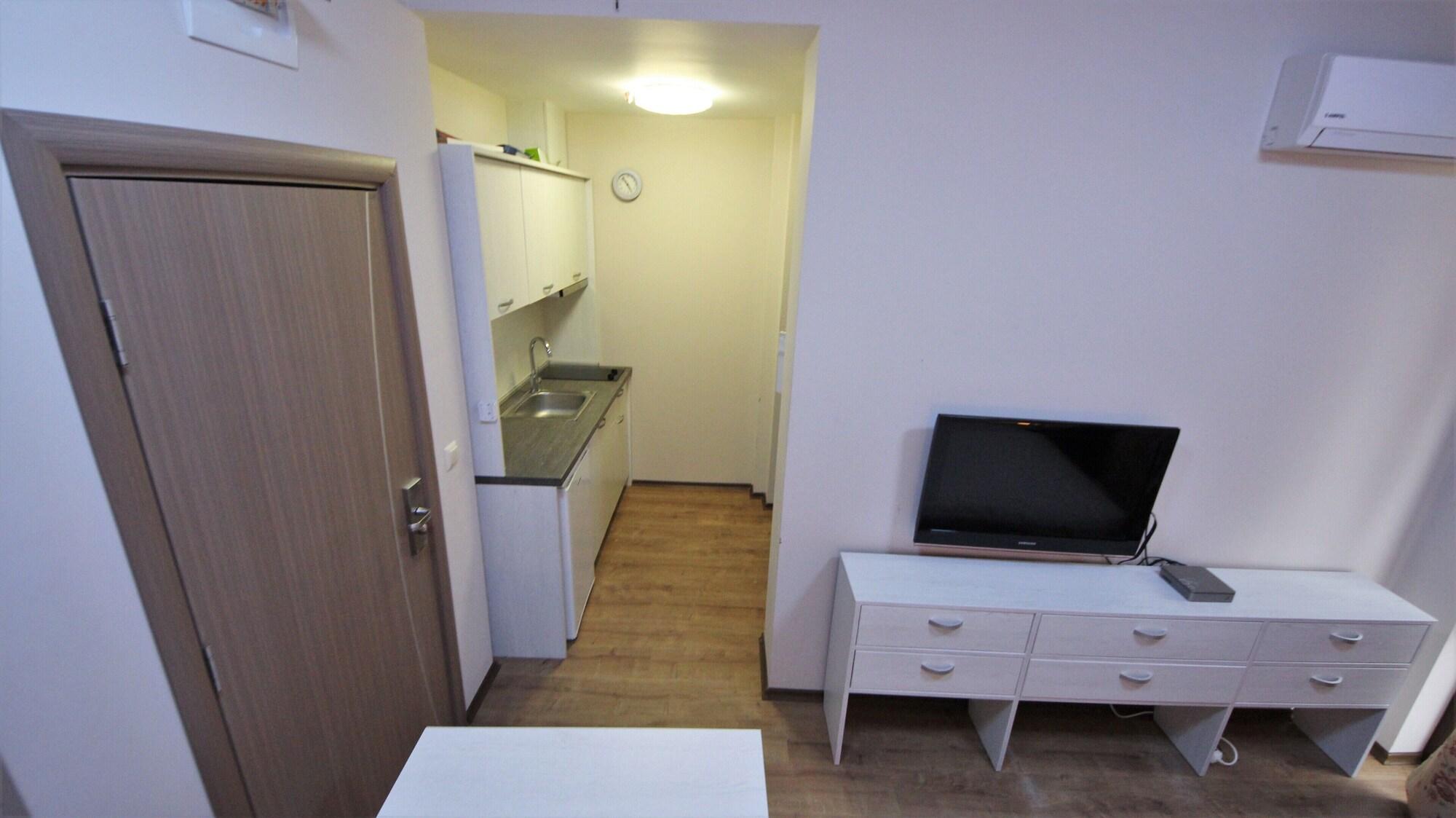 Menada Tarsis Apartments 阳光海滩 外观 照片