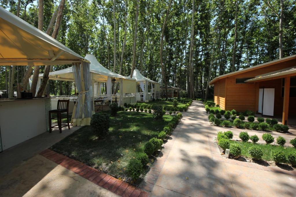 Menada Tarsis Apartments 阳光海滩 外观 照片