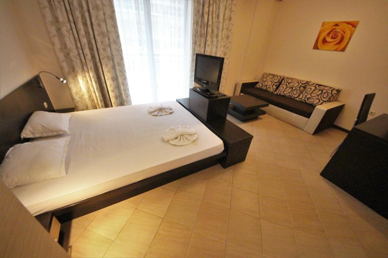 Menada Tarsis Apartments 阳光海滩 客房 照片