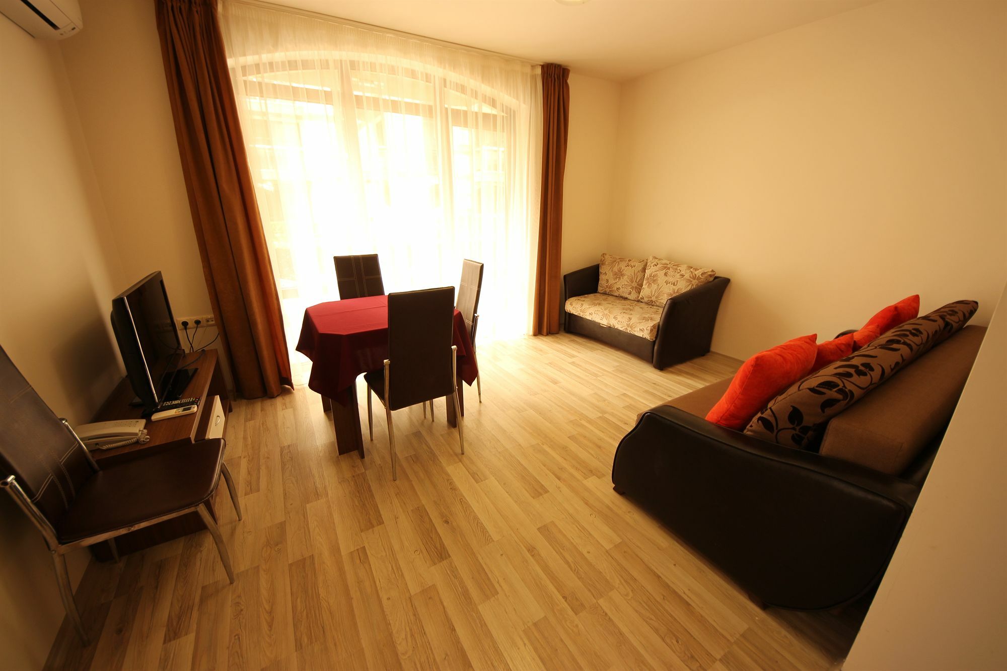 Menada Tarsis Apartments 阳光海滩 外观 照片