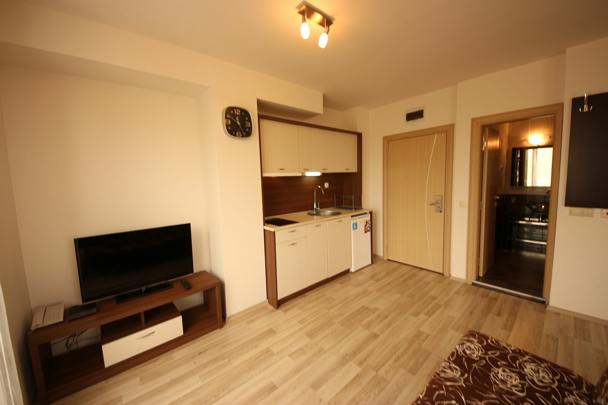 Menada Tarsis Apartments 阳光海滩 外观 照片