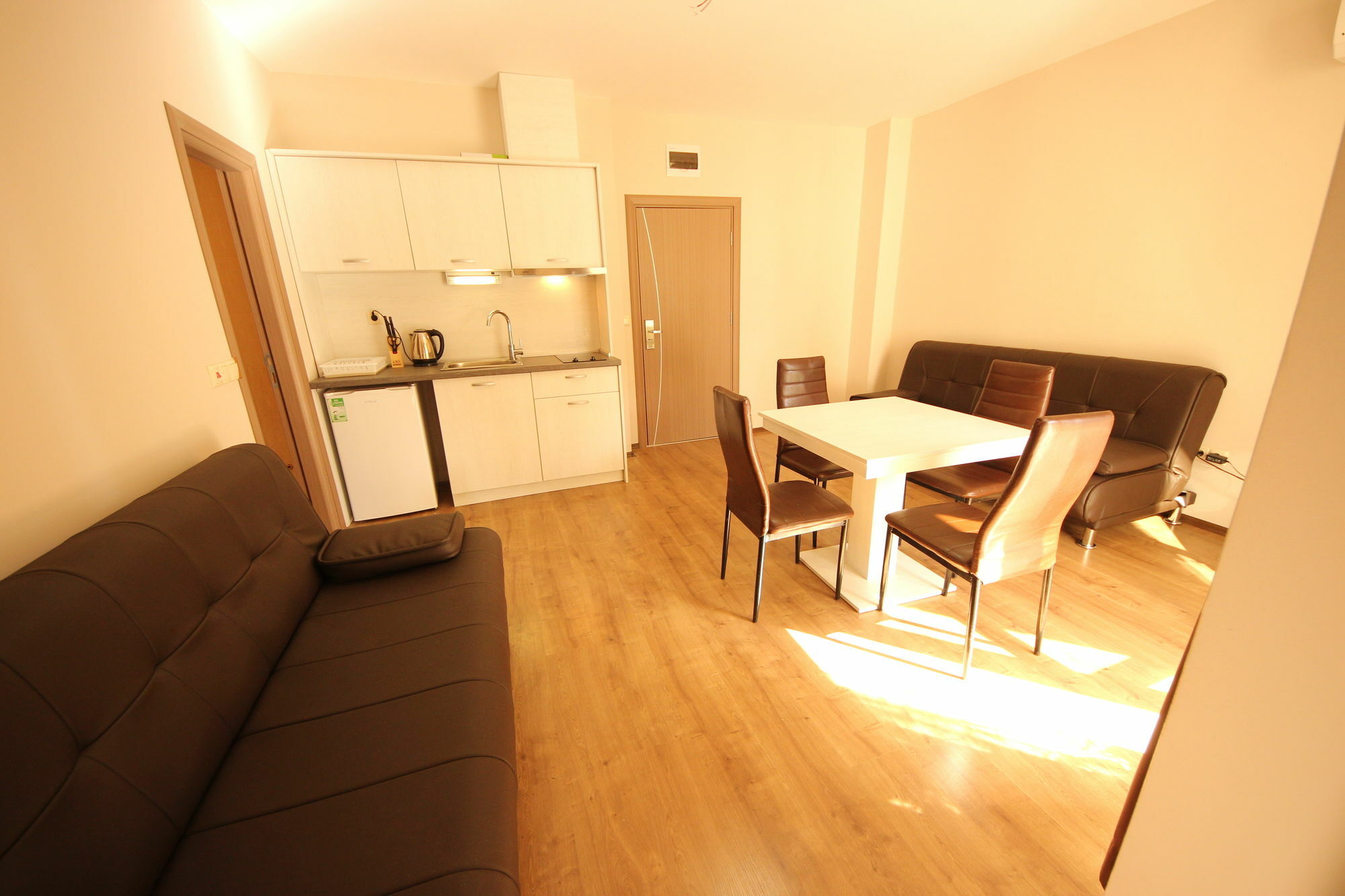 Menada Tarsis Apartments 阳光海滩 外观 照片